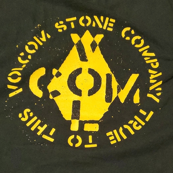 Volcom Dark Green Tee with Yellow Emblem - Picture 5 of 5